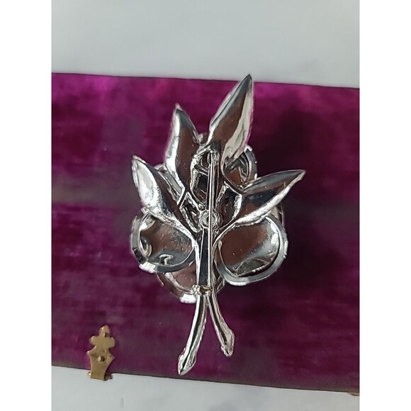 Silver Floral Rhinestone Brooch Vintage - Picture 4 of 10